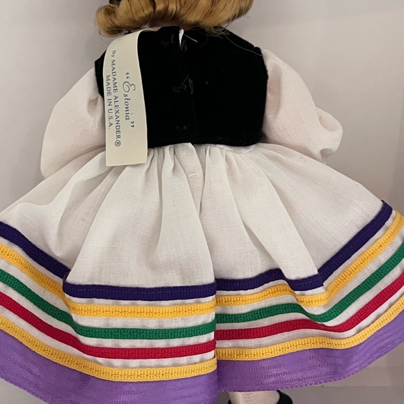 Limited Edition Vintage Madame Alexander Doll Estonia - Picture 5 of 10